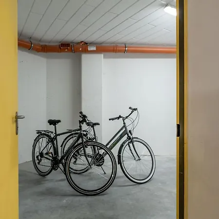 Daire Apartwro - Apartament Przy Wyspie Slodowej, Garaz, Projektor, Rowery